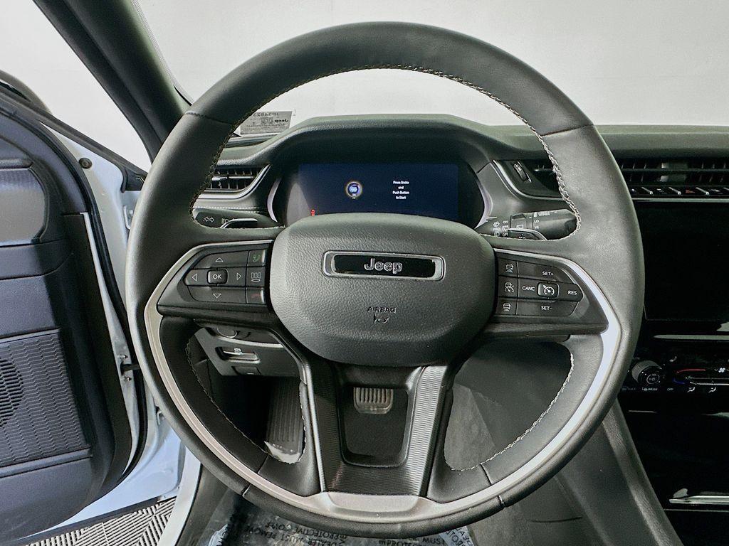 used 2023 Jeep Grand Cherokee car, priced at $32,976