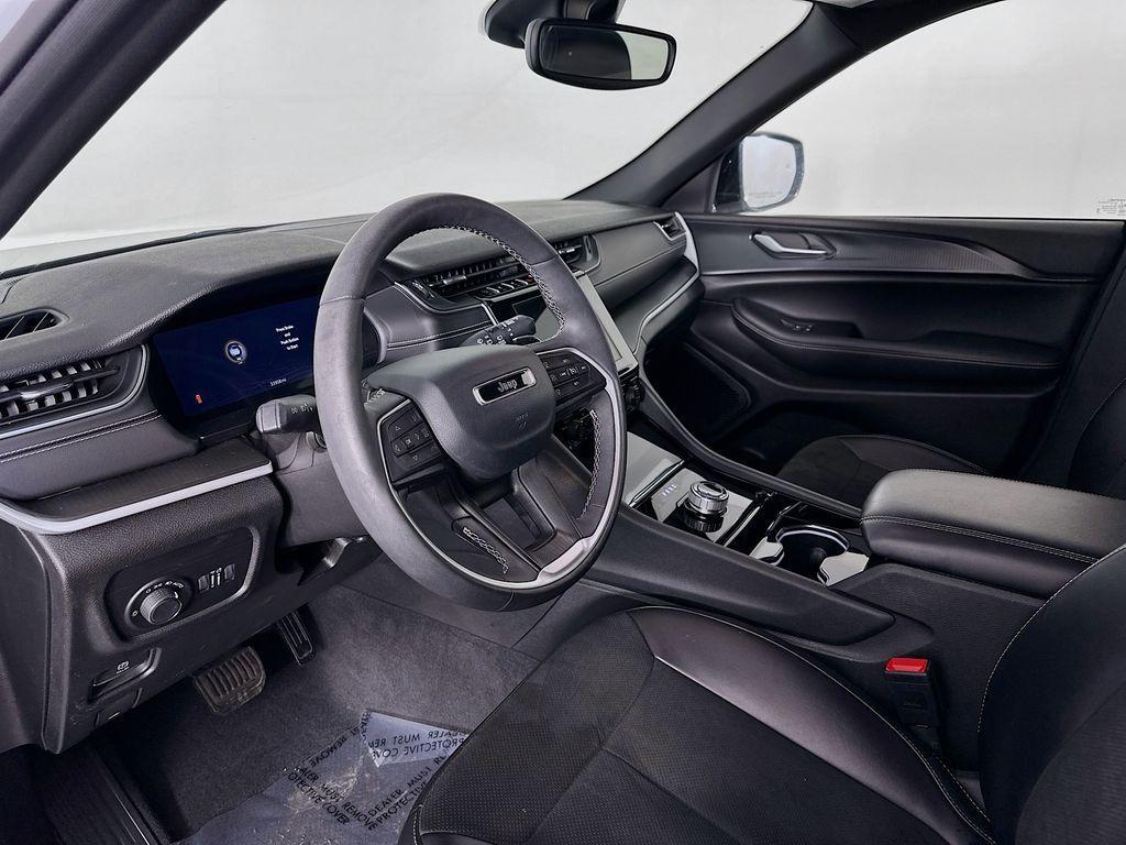used 2023 Jeep Grand Cherokee car, priced at $32,976