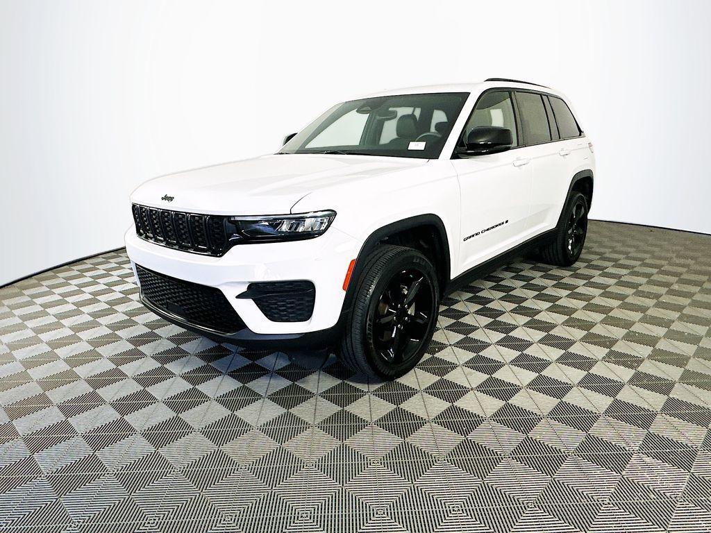 used 2023 Jeep Grand Cherokee car, priced at $32,976