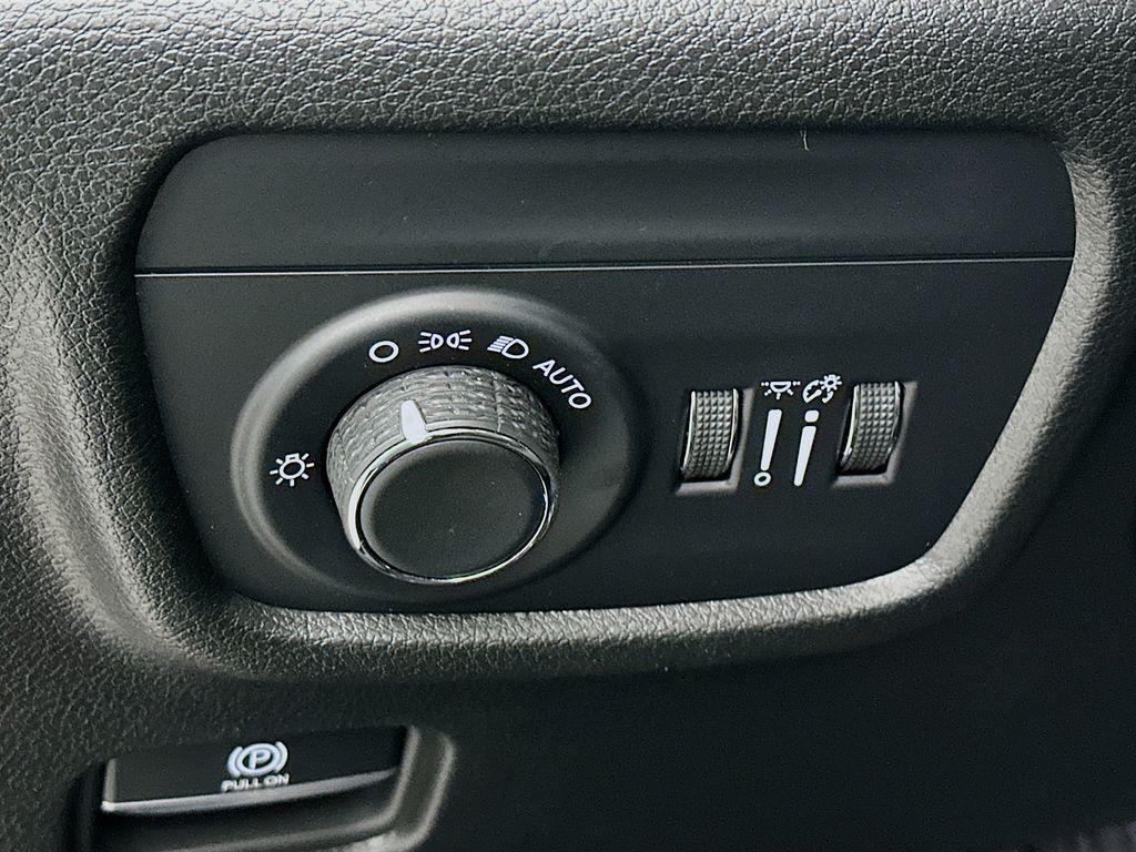 used 2023 Jeep Grand Cherokee car, priced at $30,500