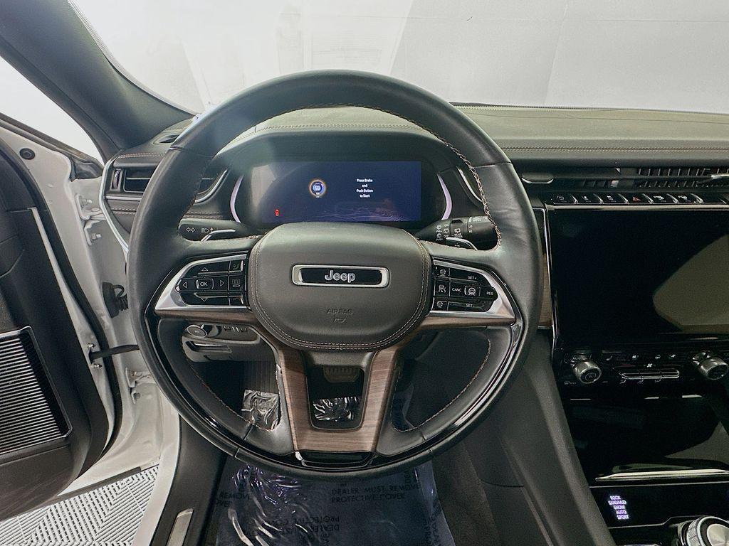 used 2022 Jeep Grand Cherokee car, priced at $40,900