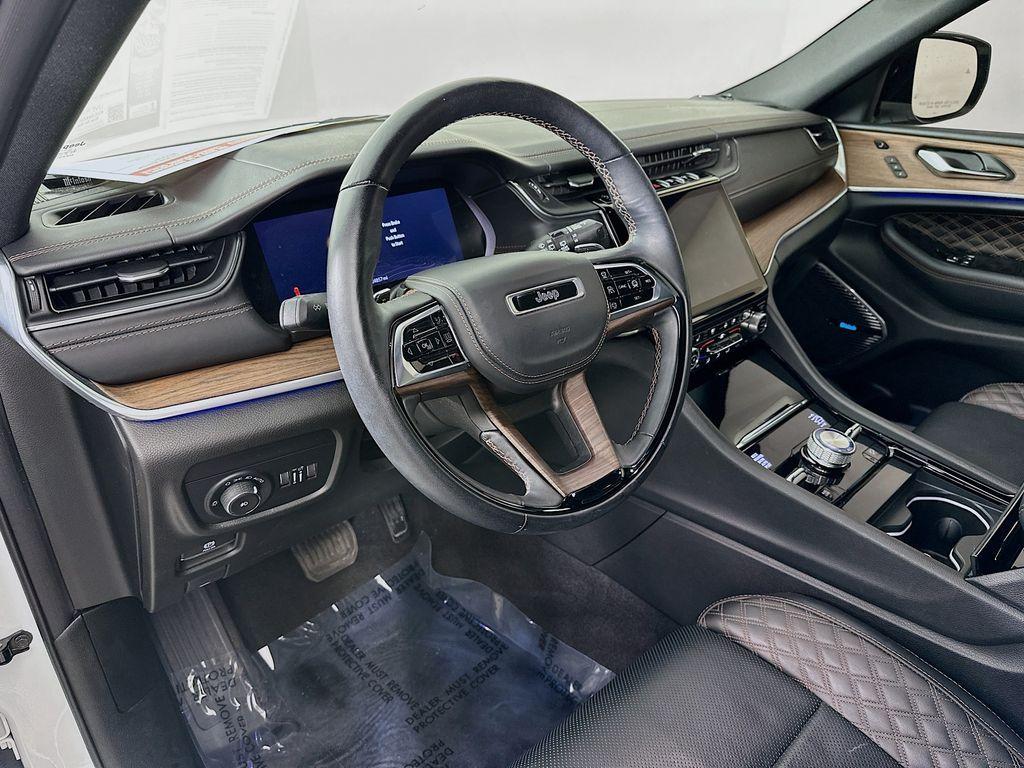 used 2022 Jeep Grand Cherokee car, priced at $40,900