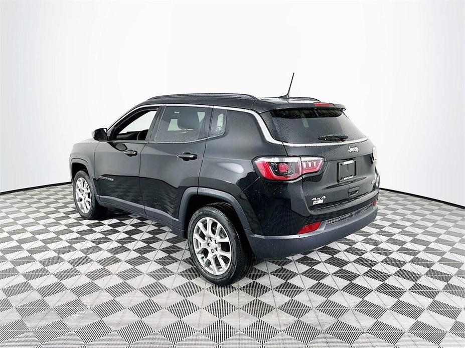 new 2024 Jeep Compass car, priced at $35,004