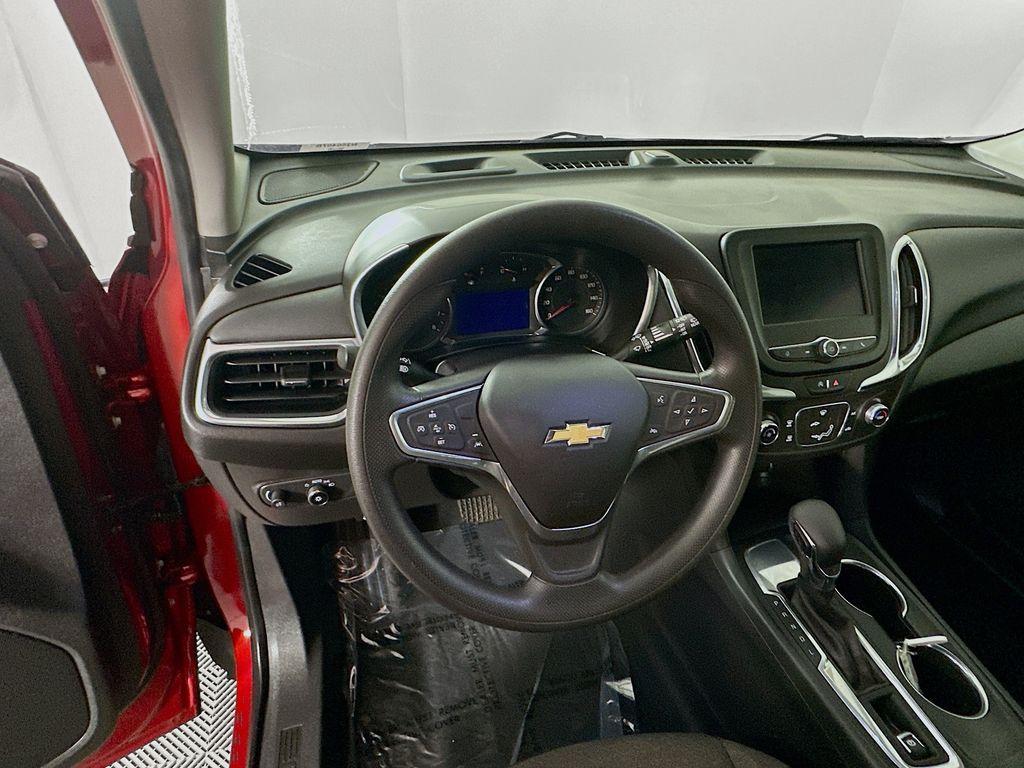 used 2022 Chevrolet Equinox car, priced at $18,998
