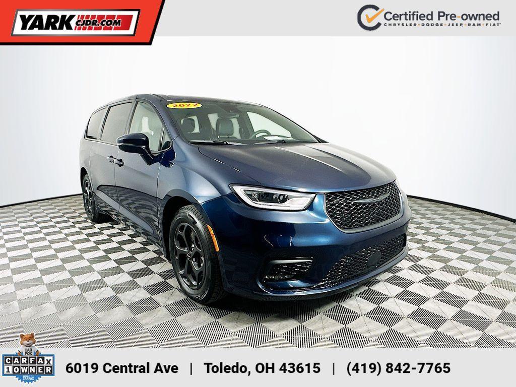 used 2022 Chrysler Pacifica Hybrid car, priced at $28,801