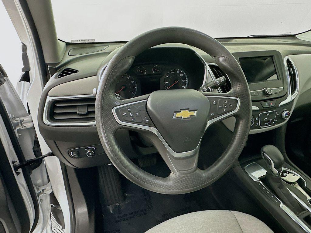 used 2023 Chevrolet Equinox car, priced at $19,599