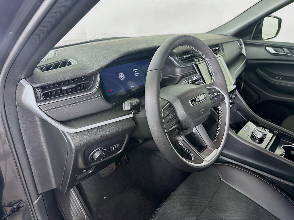 new 2025 Jeep Grand Cherokee L car, priced at $45,772