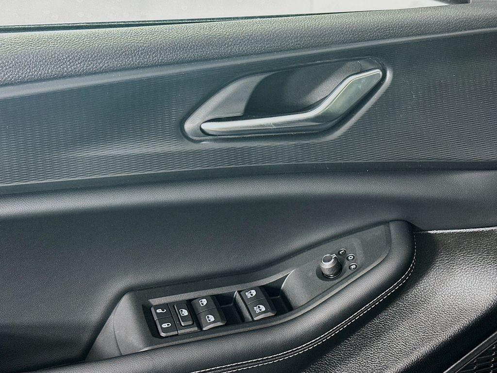 new 2025 Jeep Grand Cherokee L car, priced at $45,772