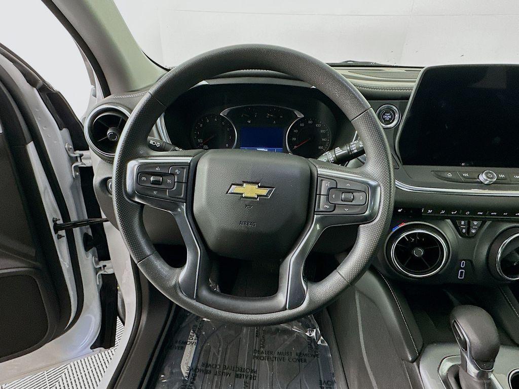 used 2024 Chevrolet Blazer car, priced at $23,844