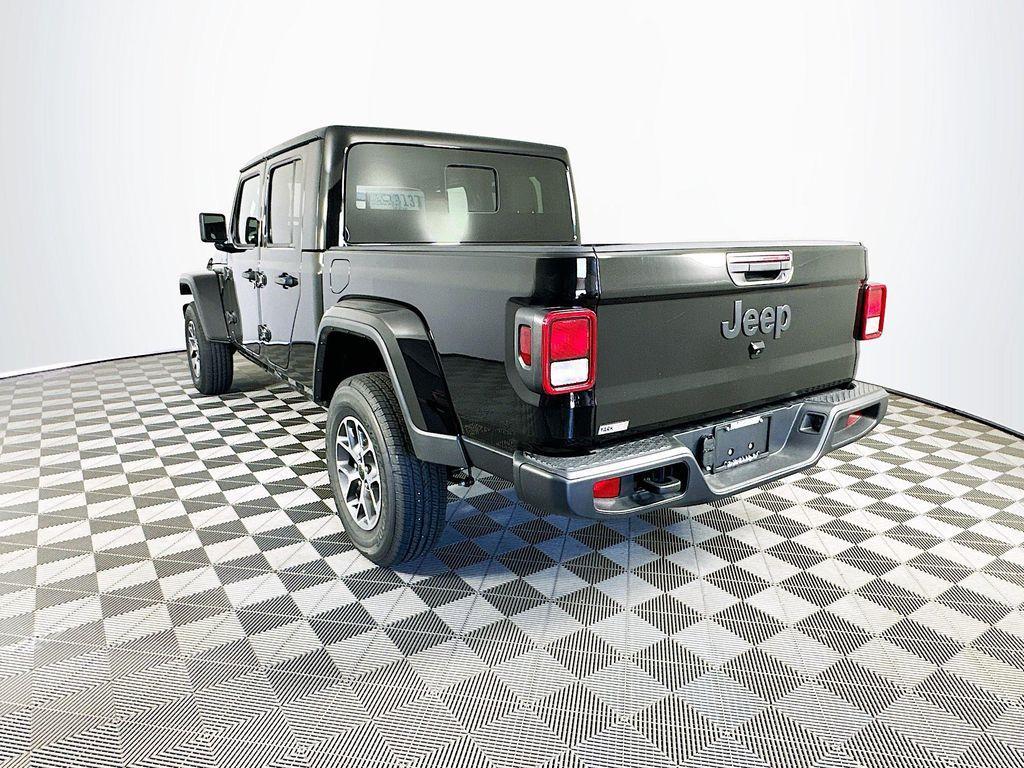 new 2025 Jeep Gladiator car, priced at $45,170