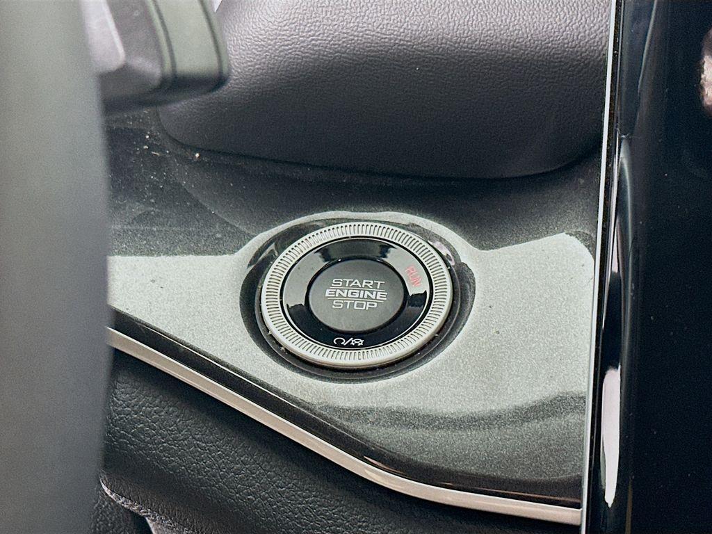 used 2022 Jeep Grand Cherokee L car, priced at $29,998