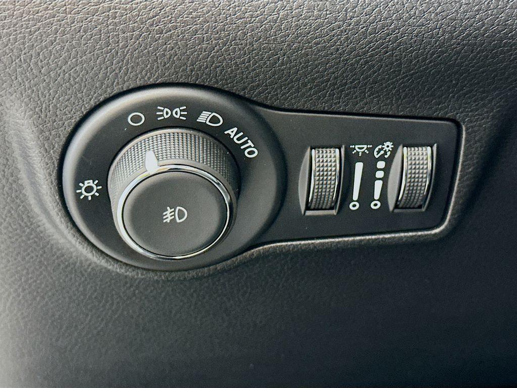 new 2025 Jeep Compass car, priced at $32,485