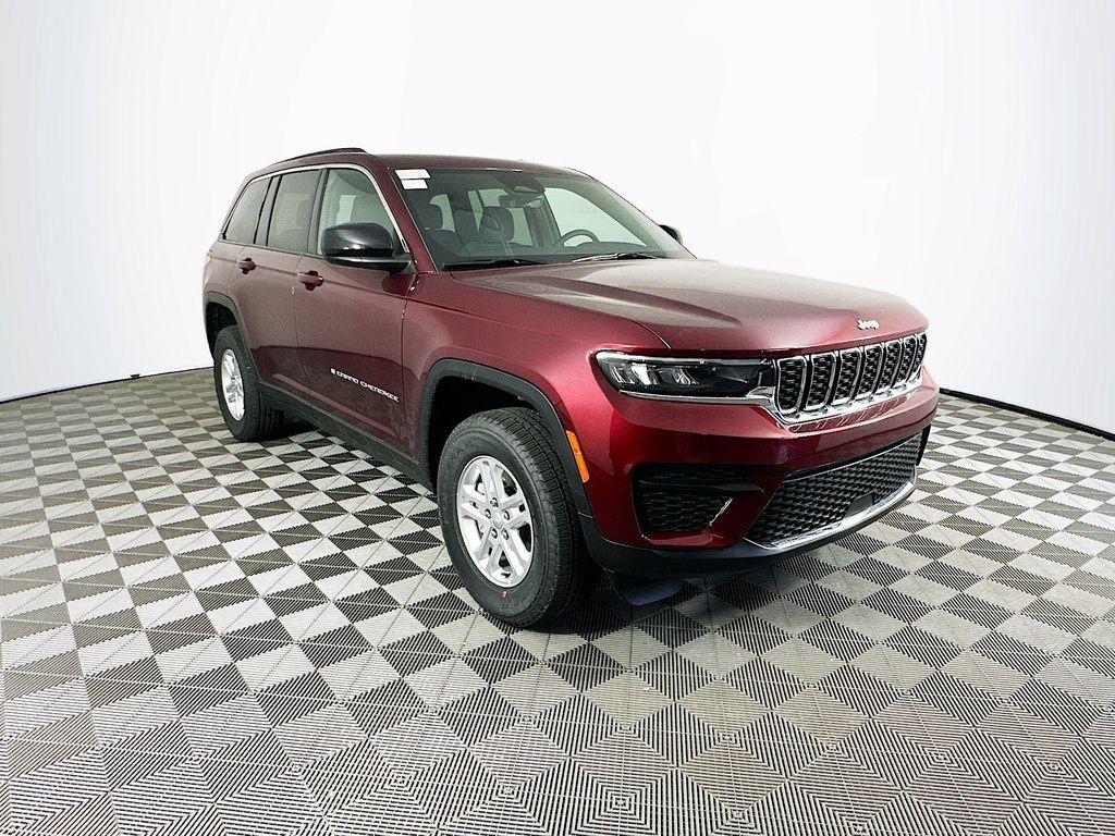 new 2025 Jeep Grand Cherokee car, priced at $37,985