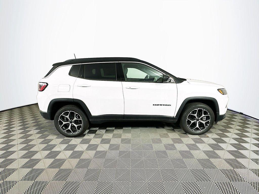 new 2025 Jeep Compass car, priced at $31,965