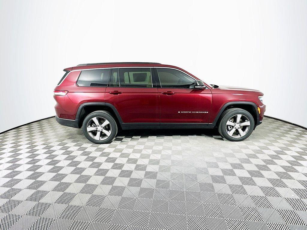 new 2025 Jeep Grand Cherokee L car, priced at $47,541