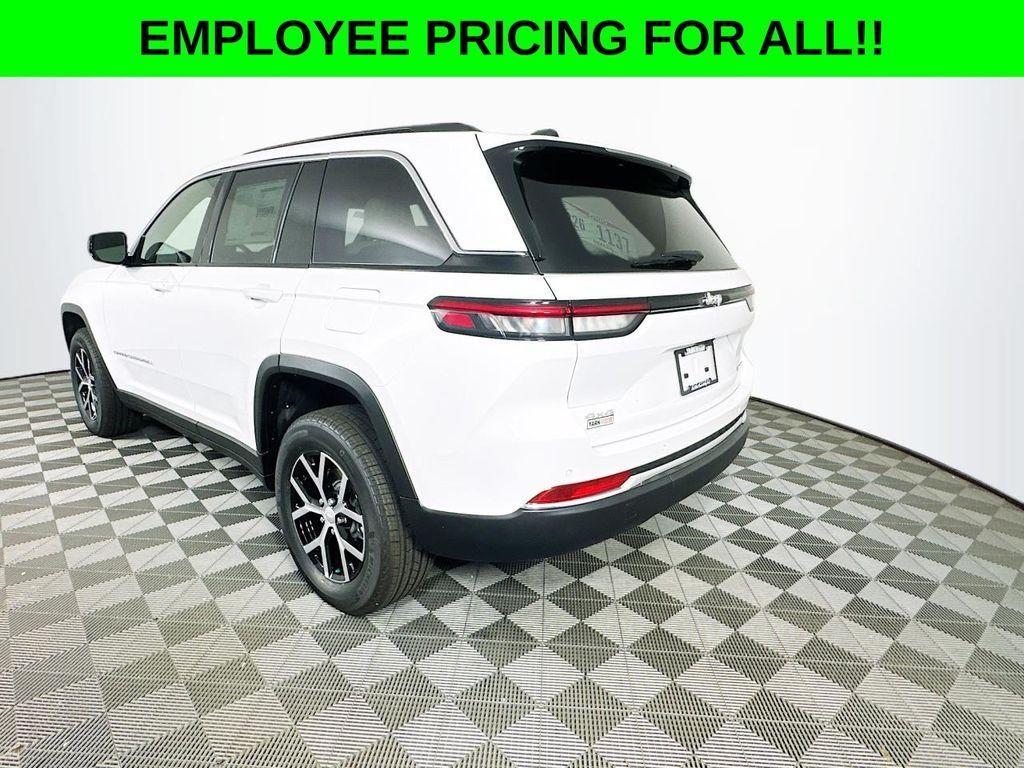 new 2025 Jeep Grand Cherokee car, priced at $42,846