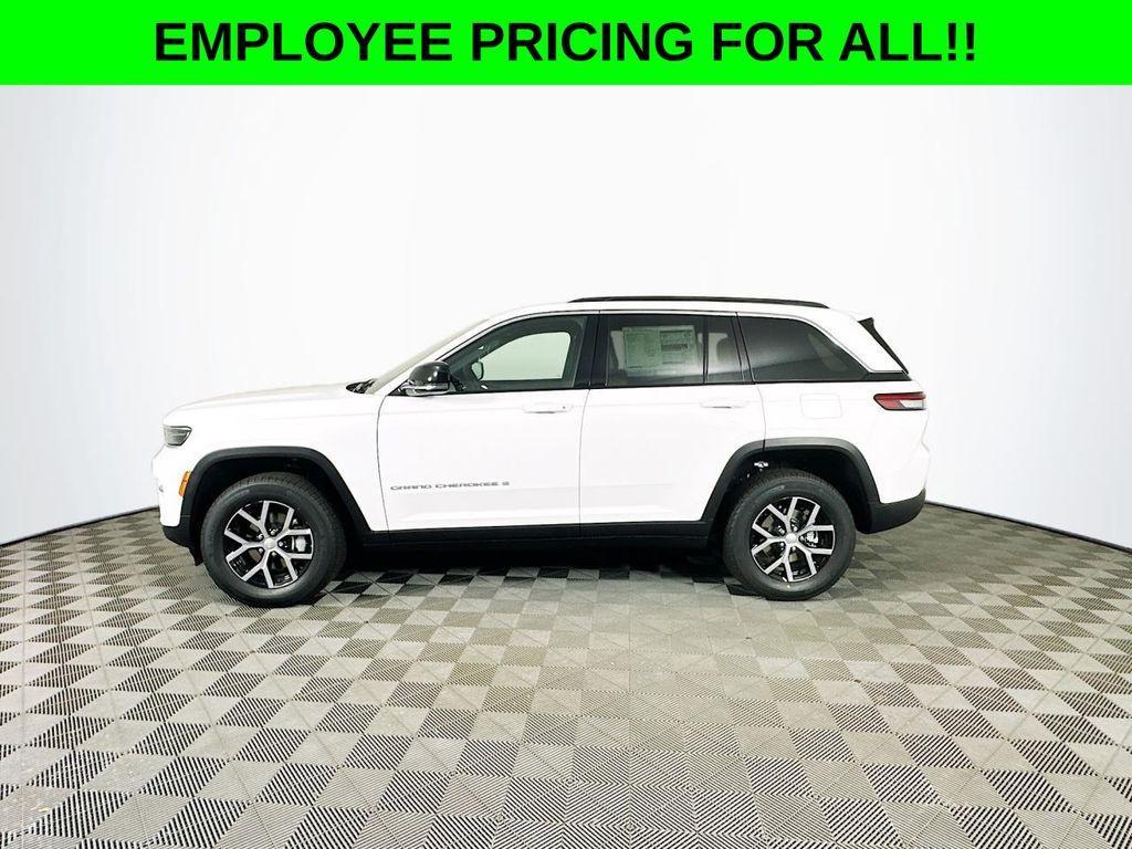 new 2025 Jeep Grand Cherokee car, priced at $42,846