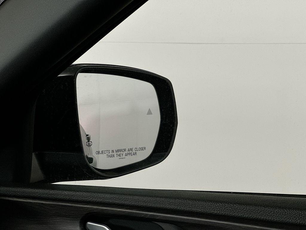 new 2025 Jeep Grand Cherokee car, priced at $47,808