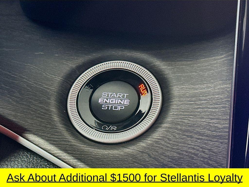 new 2025 Jeep Grand Cherokee car, priced at $47,808