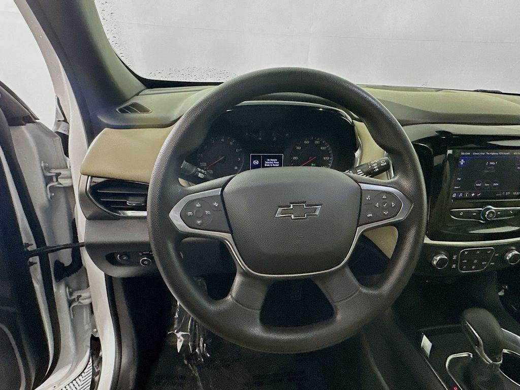 used 2023 Chevrolet Traverse car, priced at $25,503