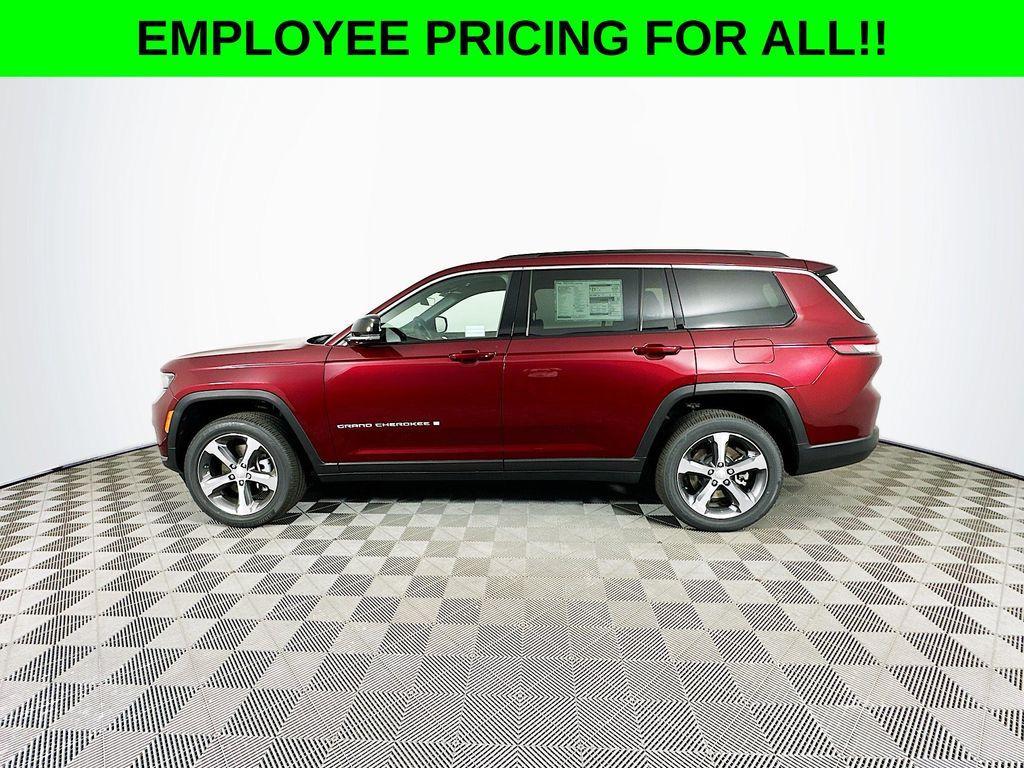 new 2025 Jeep Grand Cherokee L car, priced at $49,697