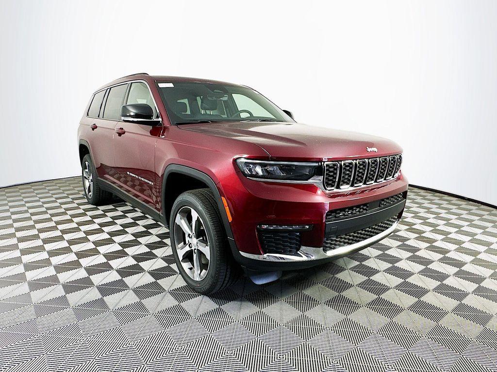 new 2025 Jeep Grand Cherokee L car, priced at $49,697