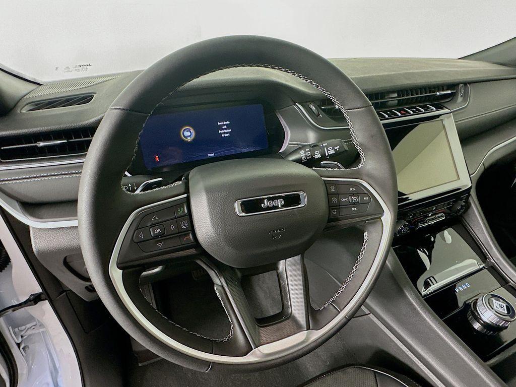 new 2025 Jeep Grand Cherokee L car, priced at $43,335