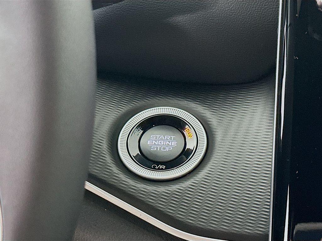 new 2025 Jeep Grand Cherokee L car, priced at $43,335