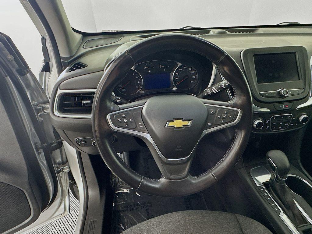 used 2022 Chevrolet Equinox car, priced at $19,350