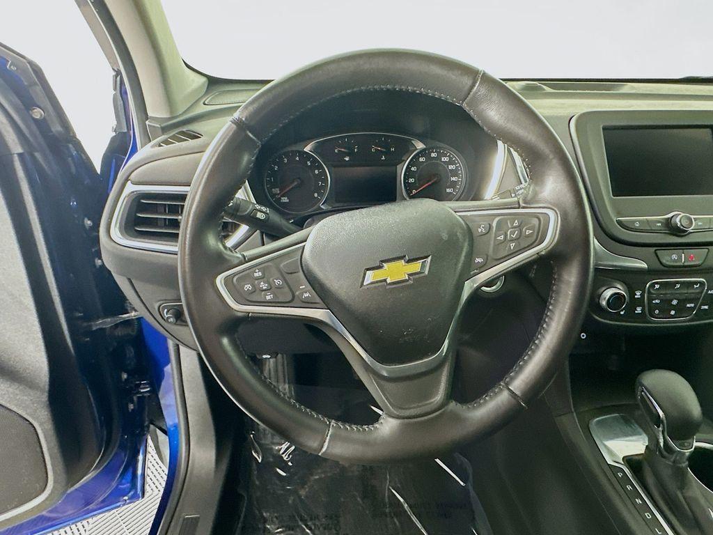 used 2022 Chevrolet Equinox car, priced at $19,299