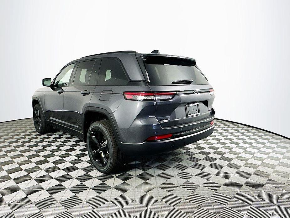 new 2024 Jeep Grand Cherokee car, priced at $44,689