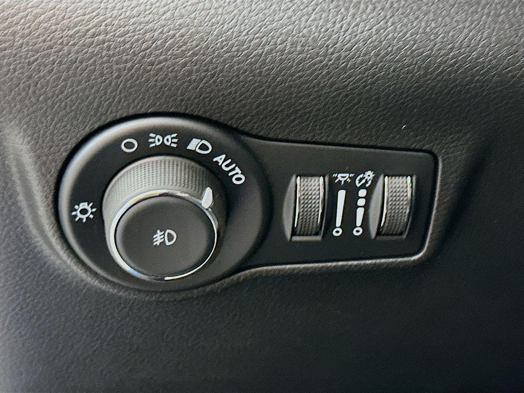 new 2025 Jeep Compass car, priced at $32,485
