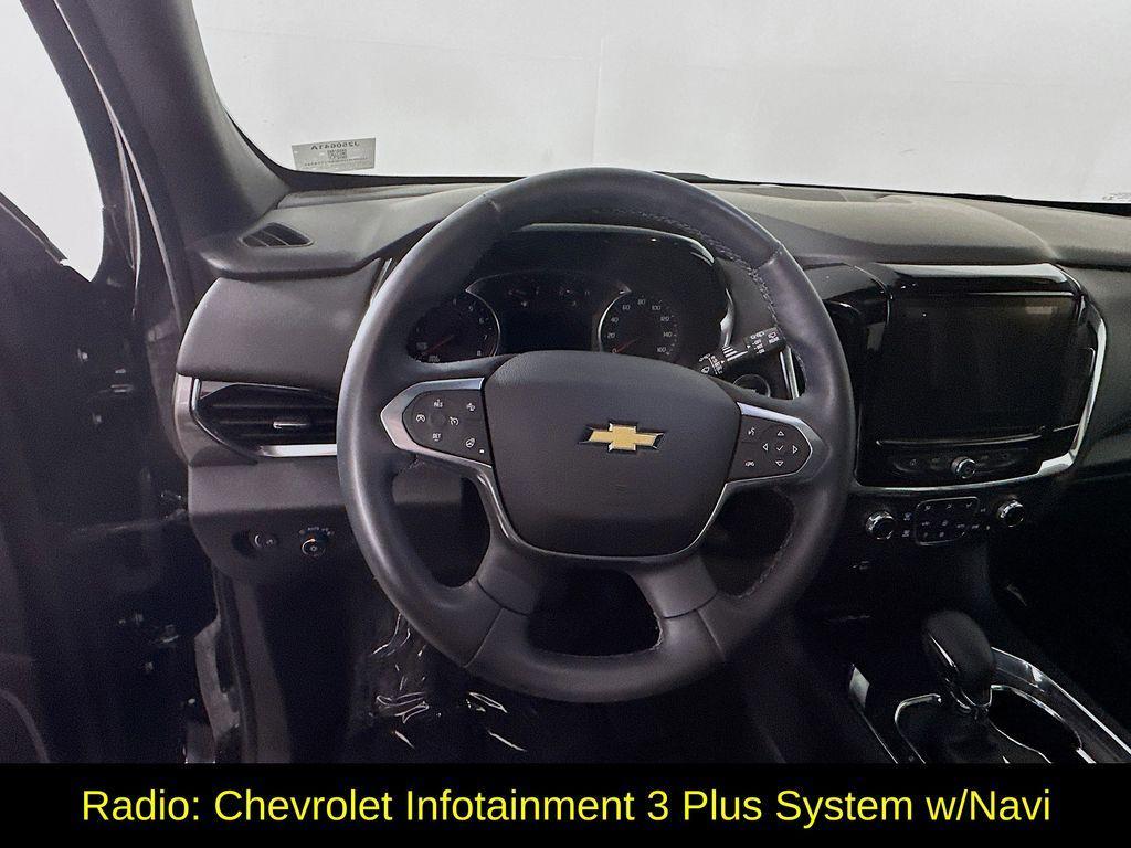 used 2023 Chevrolet Traverse car, priced at $28,199