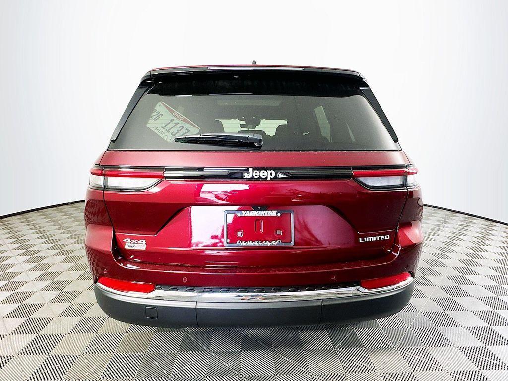 new 2025 Jeep Grand Cherokee car, priced at $47,750