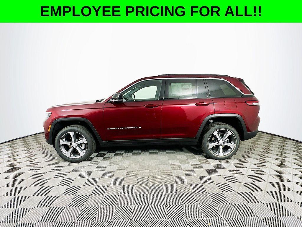 new 2025 Jeep Grand Cherokee car, priced at $47,750
