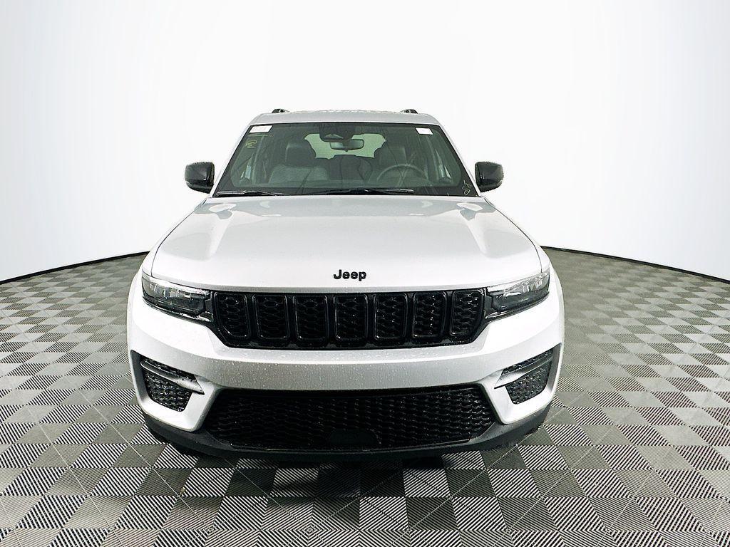 new 2024 Jeep Grand Cherokee car, priced at $39,224