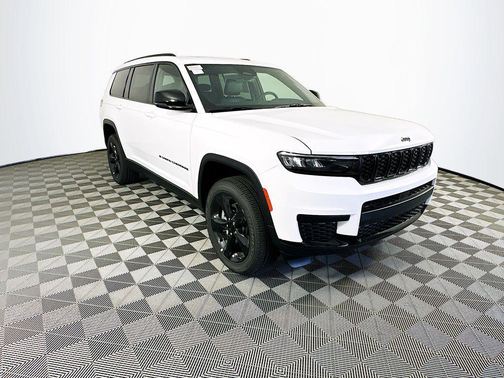 new 2025 Jeep Grand Cherokee L car, priced at $43,881