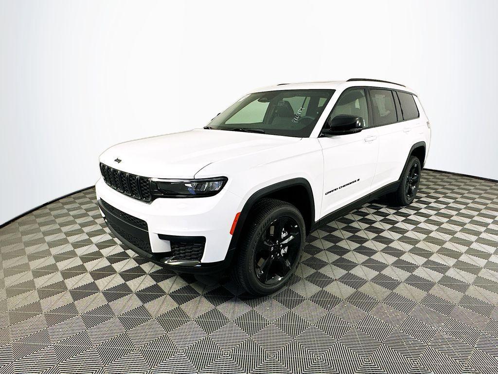 new 2025 Jeep Grand Cherokee L car, priced at $43,881