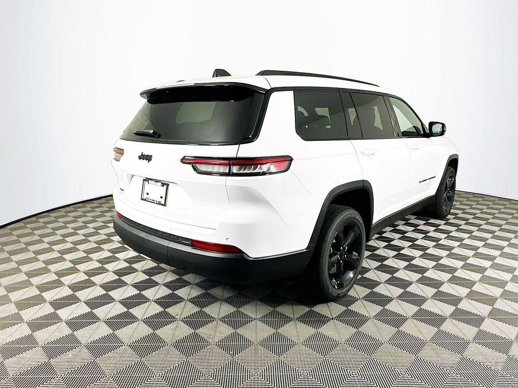 new 2025 Jeep Grand Cherokee L car, priced at $43,881