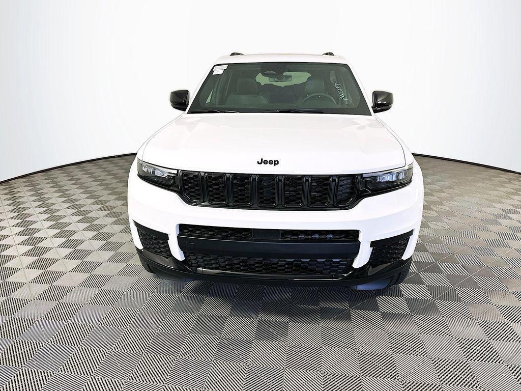 new 2025 Jeep Grand Cherokee L car, priced at $43,881