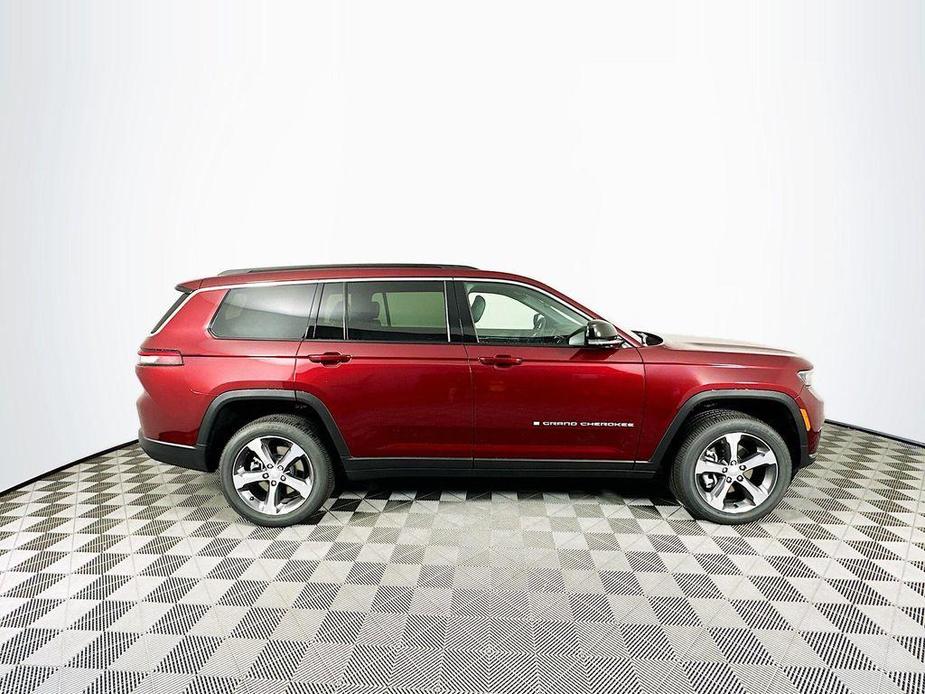 new 2024 Jeep Grand Cherokee L car, priced at $46,051