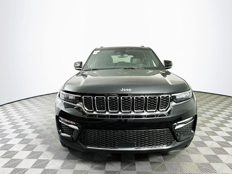 new 2024 Jeep Grand Cherokee car, priced at $44,955