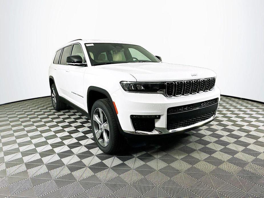 new 2025 Jeep Grand Cherokee L car, priced at $48,749