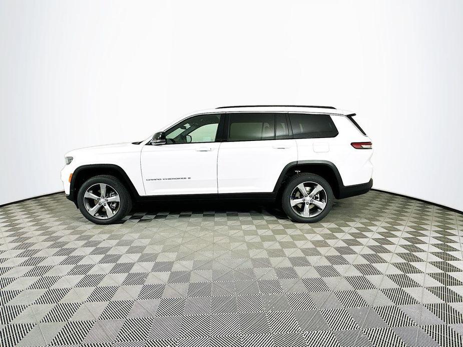 new 2025 Jeep Grand Cherokee L car, priced at $48,749