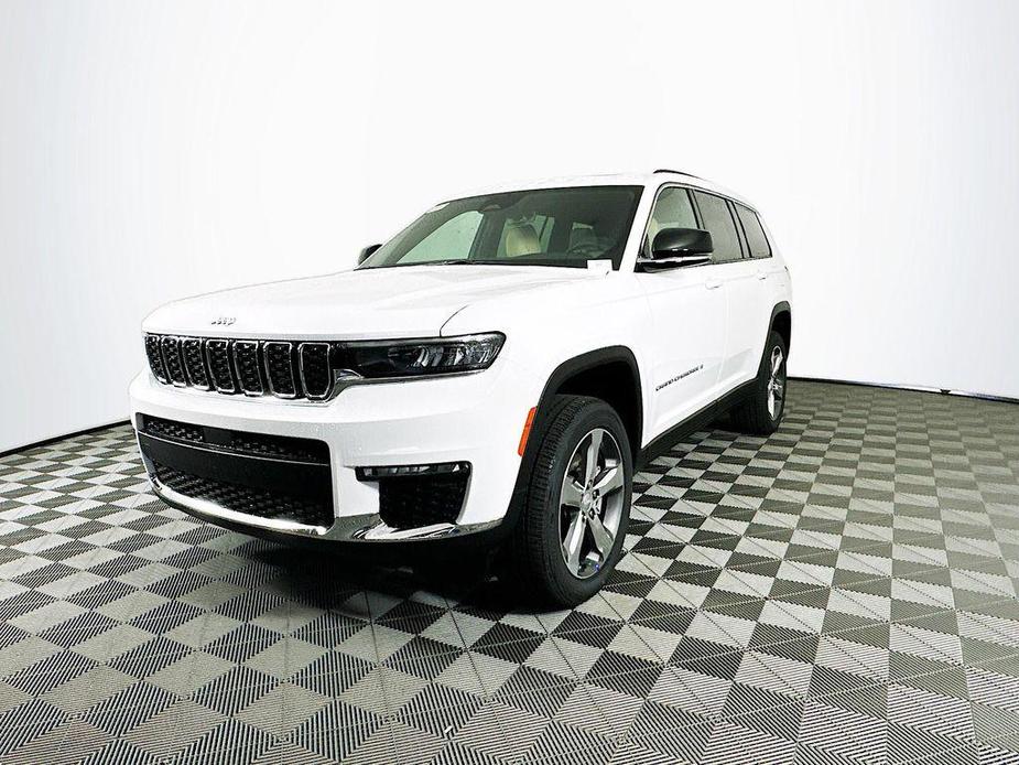 new 2025 Jeep Grand Cherokee L car, priced at $48,749