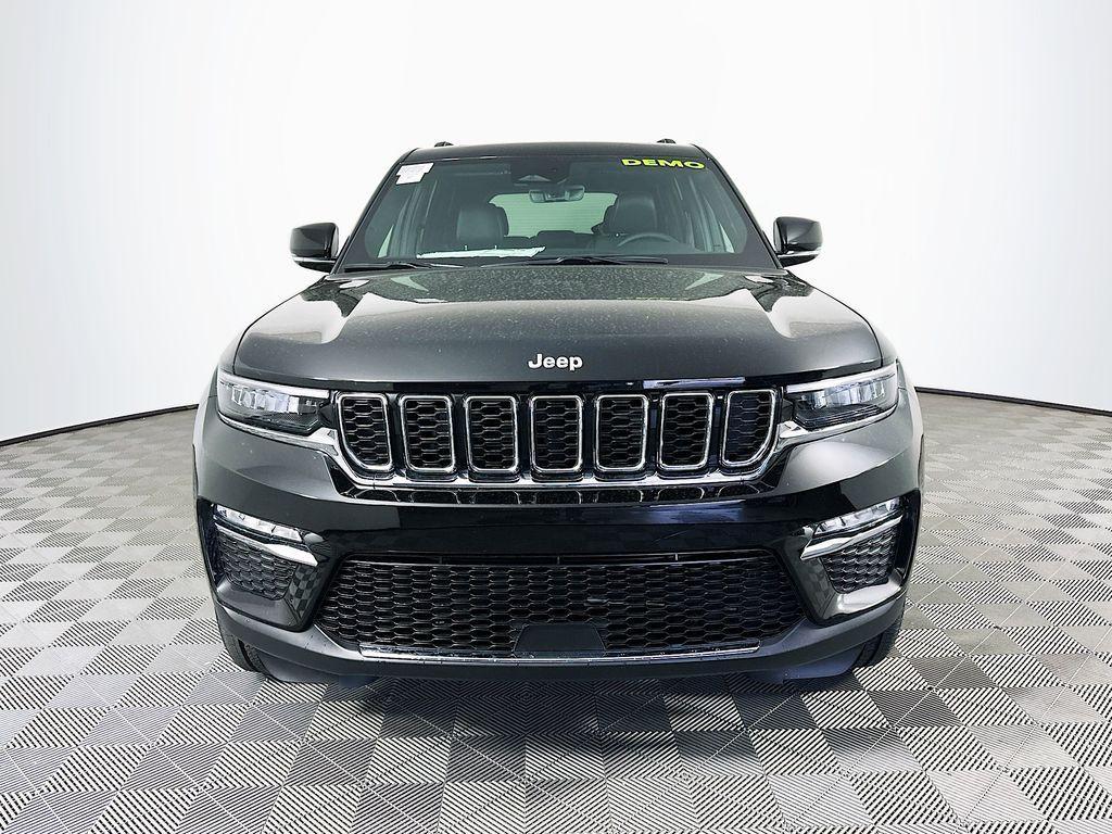new 2025 Jeep Grand Cherokee car, priced at $46,250