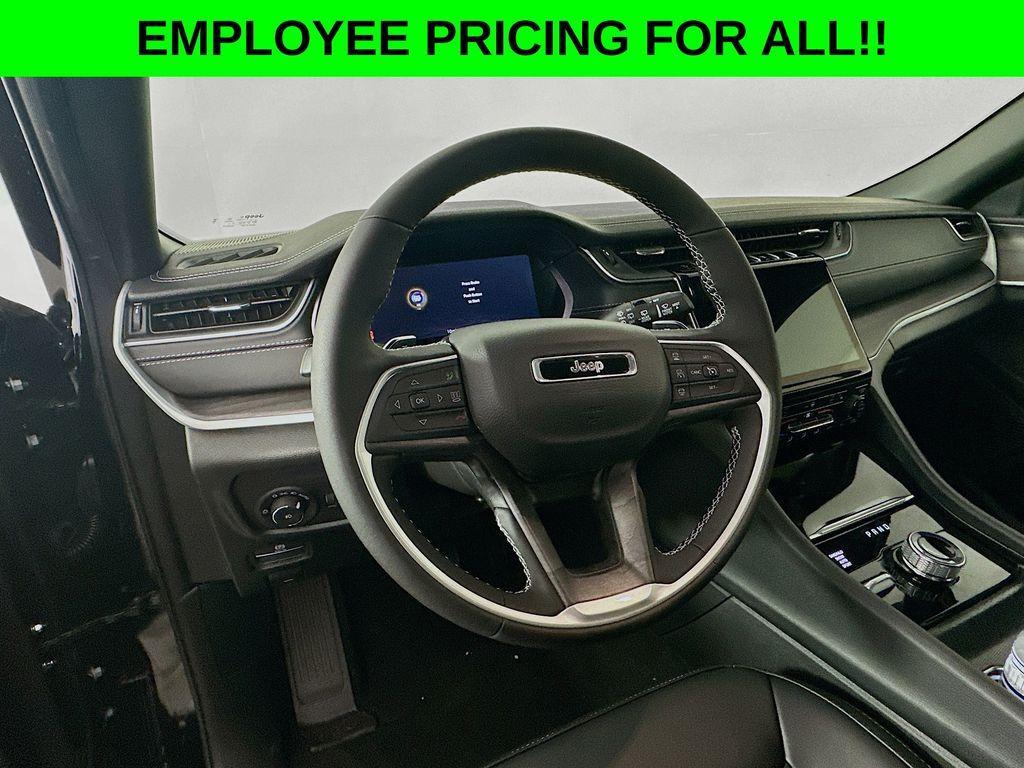 new 2025 Jeep Grand Cherokee car, priced at $46,451