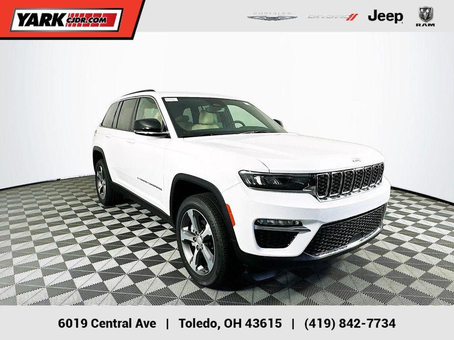 new 2024 Jeep Grand Cherokee car, priced at $41,445