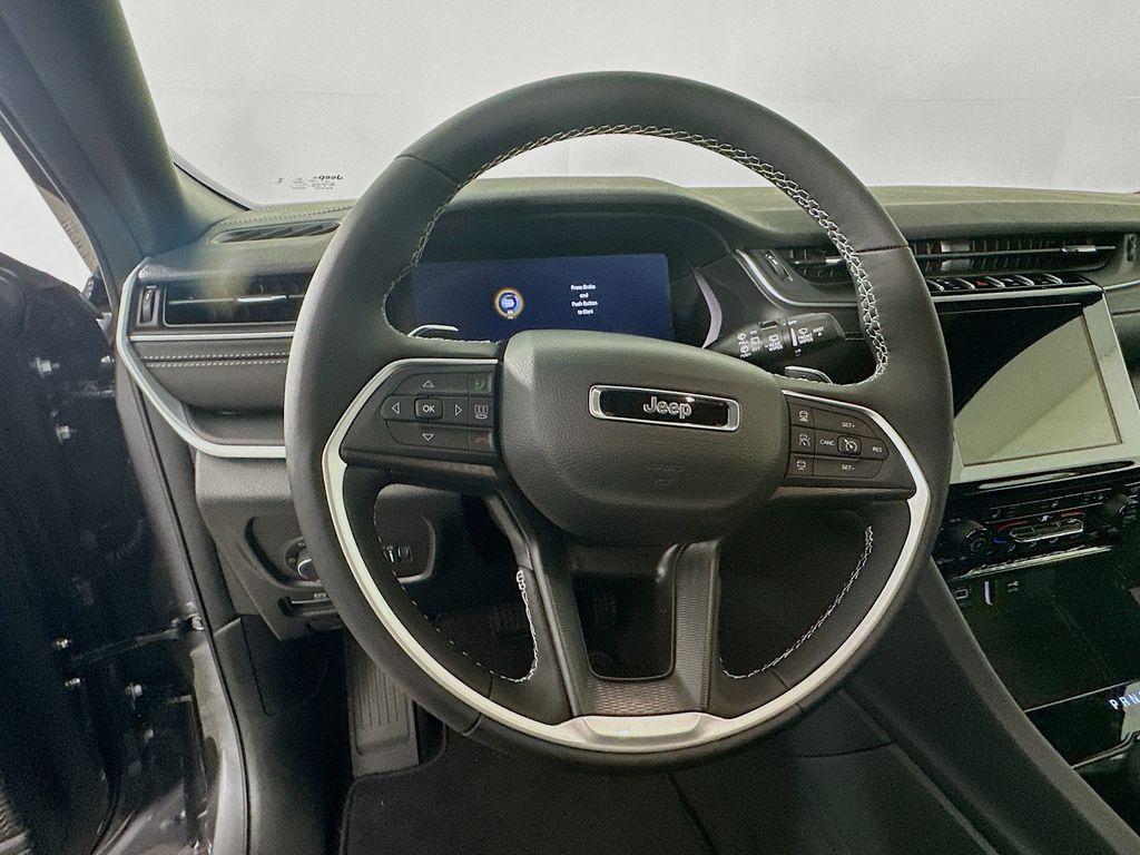 new 2025 Jeep Grand Cherokee L car, priced at $40,037