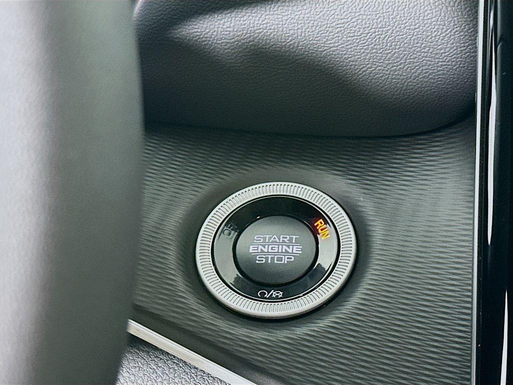 new 2025 Jeep Grand Cherokee L car, priced at $40,037